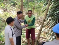 Cegah Peredaran Tuak, Wakapolres Maros Edukasi Penyadap Nira Aren Bontomanurung